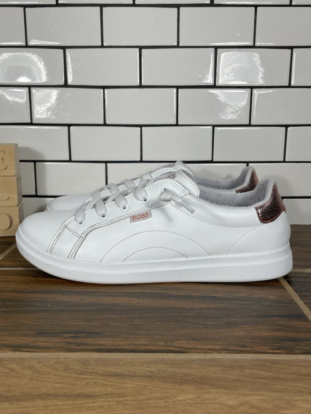 Skechers BOBS D'vine Daring Charm Shoes Womens Size 10 White Slip On Sneakers